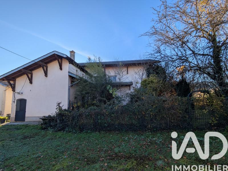 Maison - 263 m² - 9 pièces