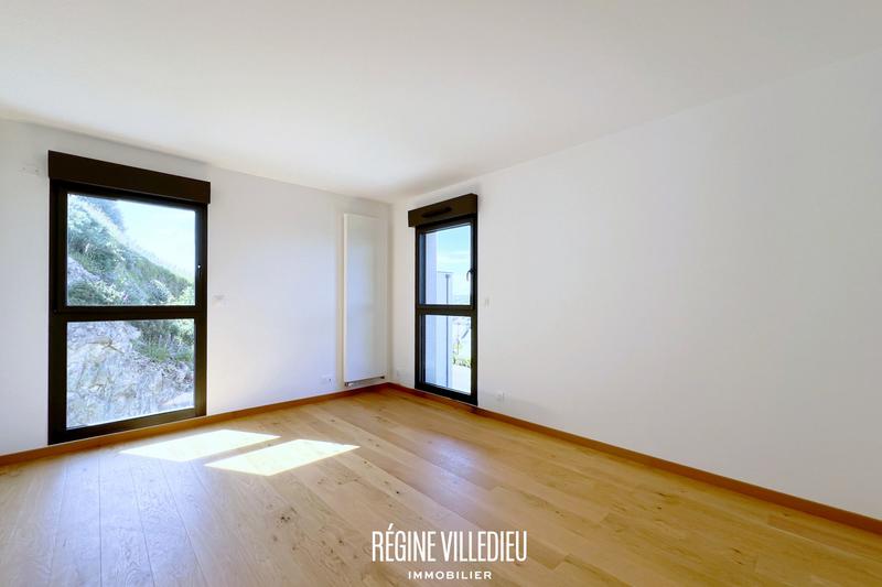 Villa - 210 m² - 5 pièces