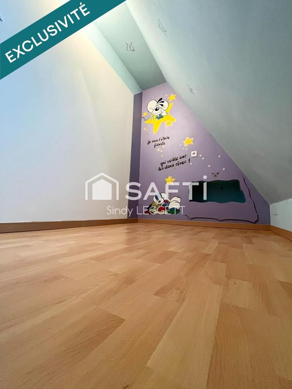 Maison - 201 m² - 7 pièces