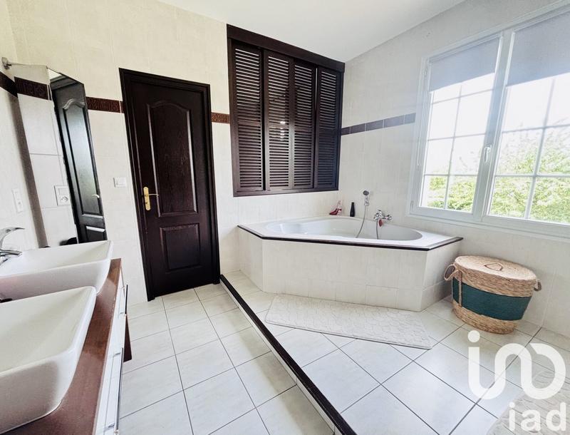 Maison - 197 m² - 7 pièces