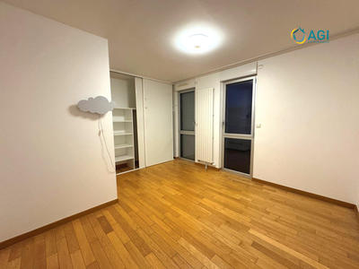 Appartement - 86 m² - 3 pièces