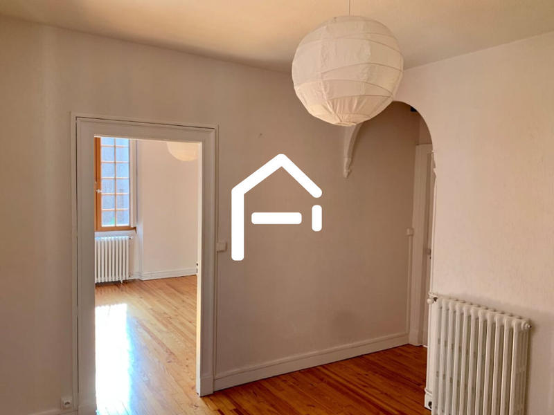 Appartement - 99 m² - 4 pièces