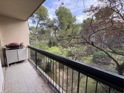 Appartement - 86 m² - 4 pièces