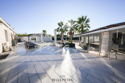 Maison - 203 m² - 7 pièces