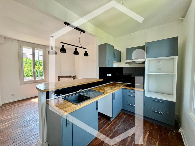 Maison - 83 m² - 5 pièces