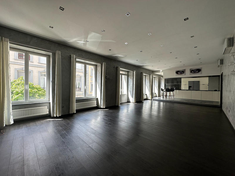 Appartement - 153 m² - 5 pièces