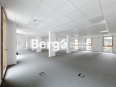 Bureau - 423 m²
