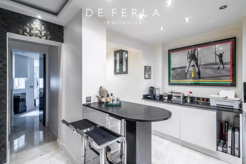 Appartement - 81 m² - 3 pièces