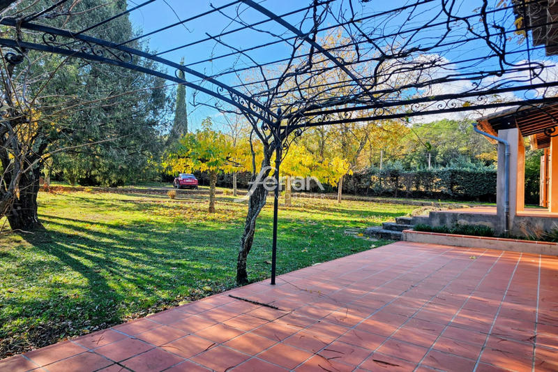 Maison - 176 m² - 7 pièces