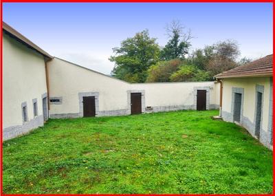 Corps de ferme - 230 m² - 9 pièces