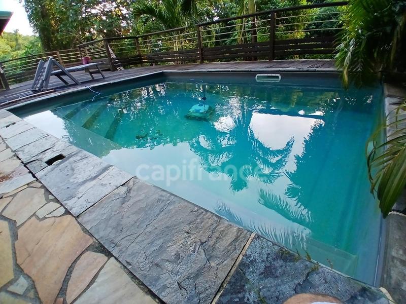 Maison - 270 m² - 13 pièces