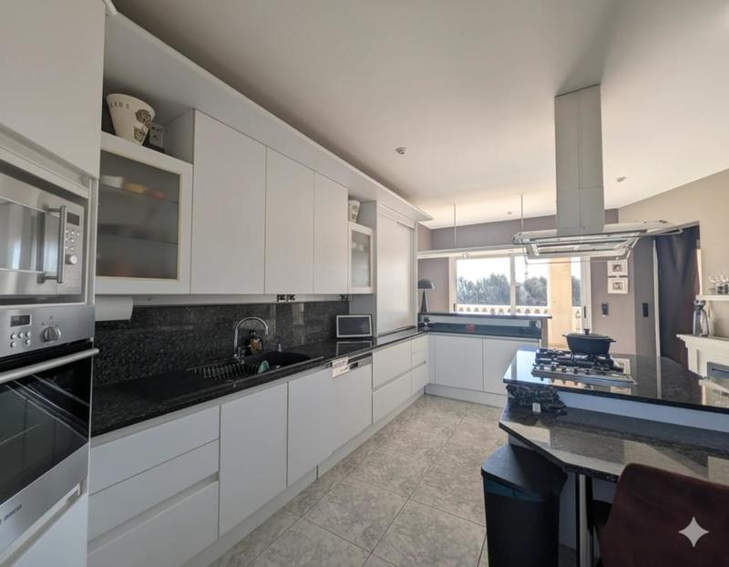 Propriété - 547 m² - 15 pièces