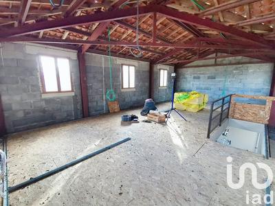 Maison - 220 m² - 2 pièces