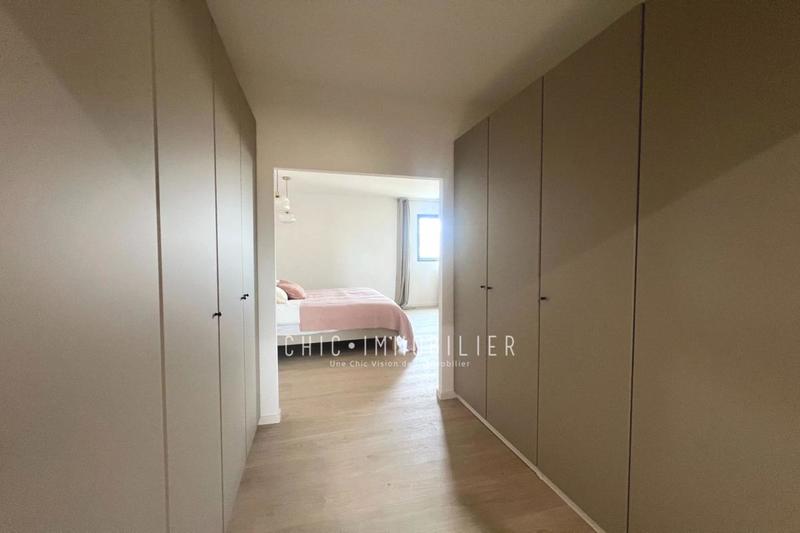 Propriété - 210 m² - 4 pièces