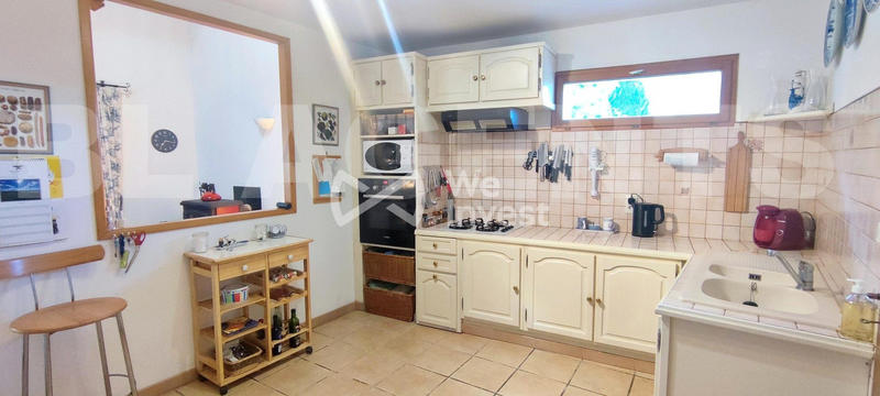 Maison - 212 m² - 7 pièces