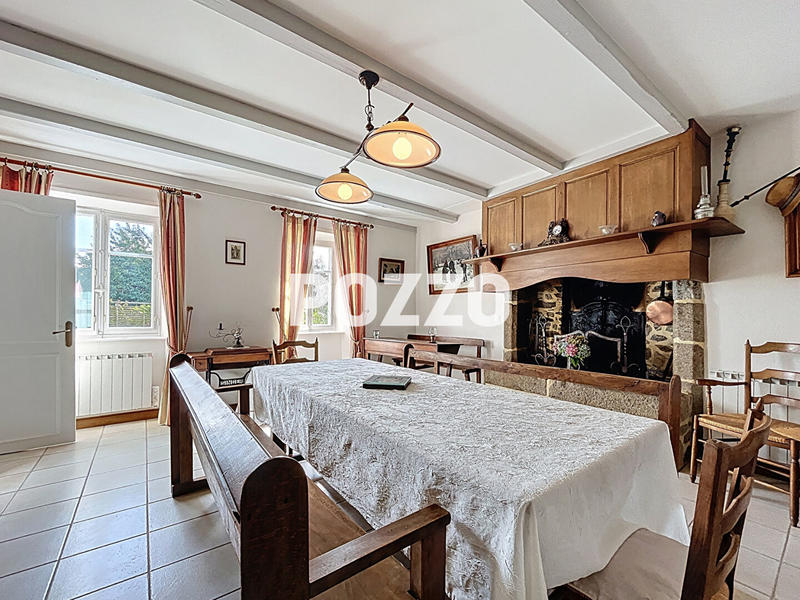 Maison - 207 m² - 10 pièces