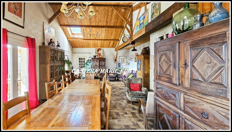 Propriété - 500 m² - 26 pièces