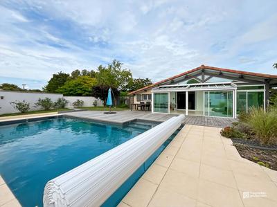 Maison - 135 m² - 6 pièces