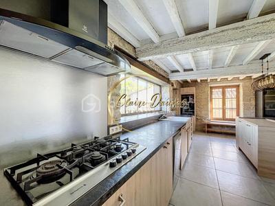 Maison en pierre - 250 m² - 6 pièces
