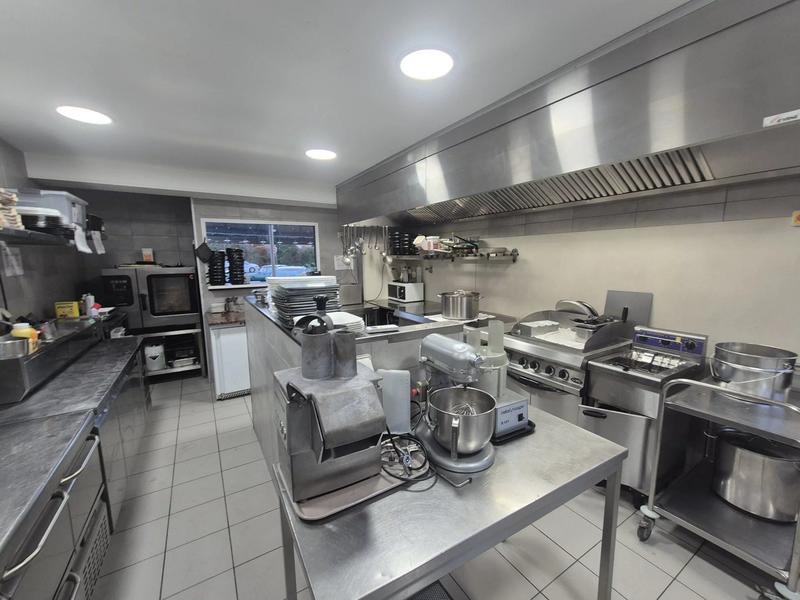 Magasins - 190 m² - 4 pièces