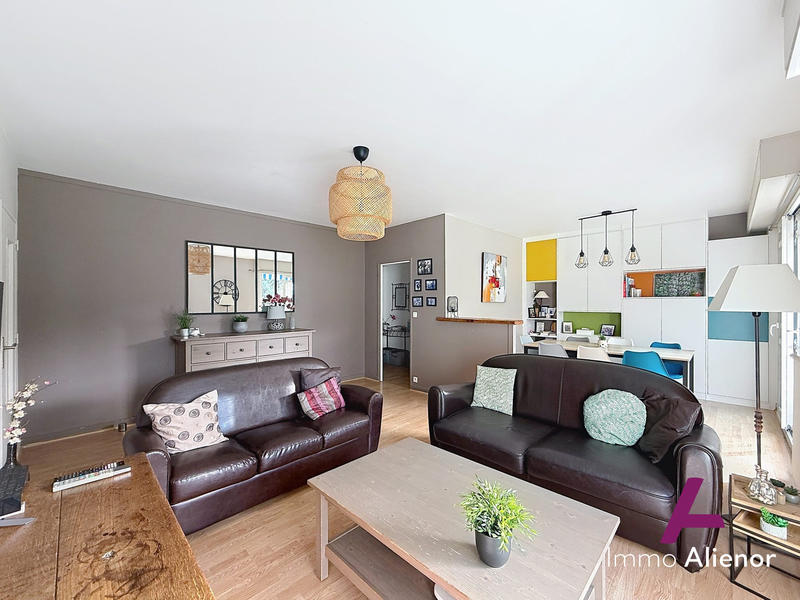 Appartement - 92 m² - 4 pièces