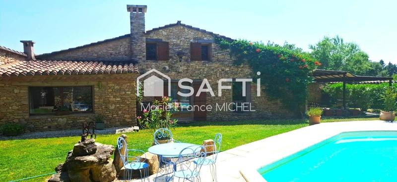 Maison - 328 m² - 15 pièces