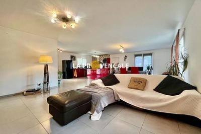 Maison traditionnelle - 105 m² - 4 pièces