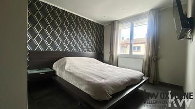 Villa - 100 m² - 5 pièces