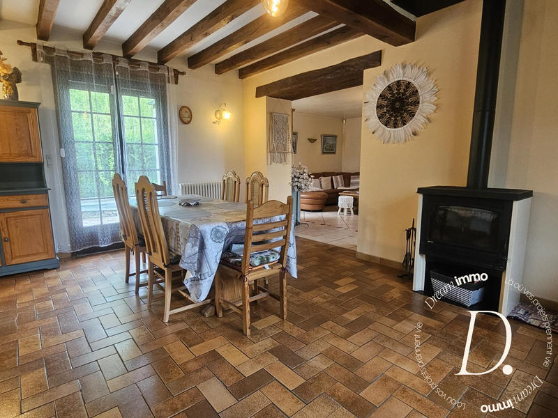 Maison traditionnelle - 120 m² - 6 pièces