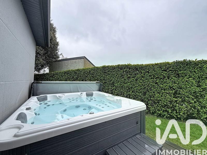 Maison - 158 m² - 5 pièces