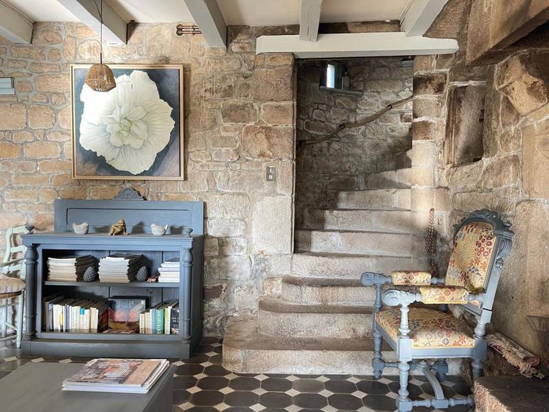 Demeure - 140 m² - 5 pièces