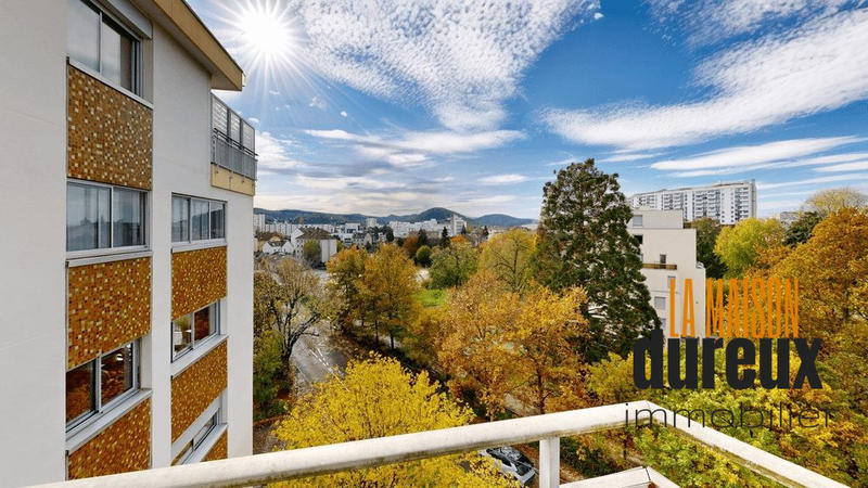 Appartement - 101 m² - 5 pièces