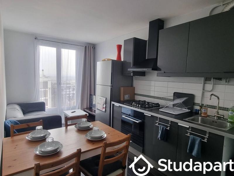 Chambre - 10 m² - 1 pièce