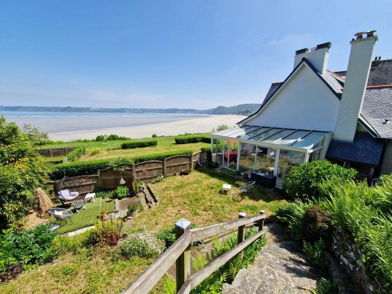 Maison - 145 m² - 8 pièces