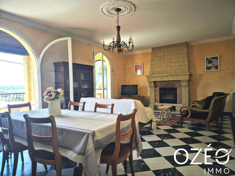 Maison - 103 m² - 4 pièces