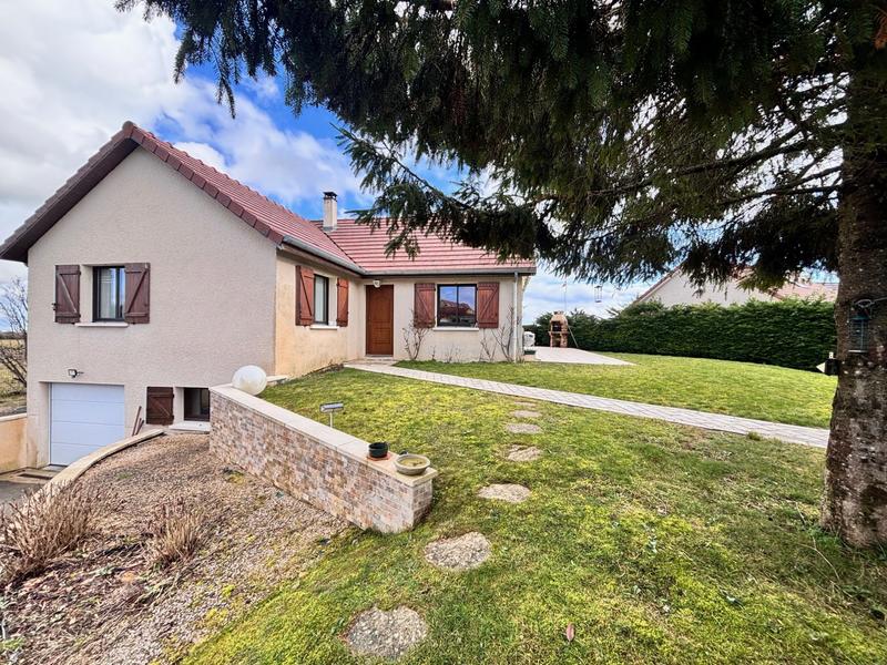 Maison traditionnelle - 89 m² - 6 pièces