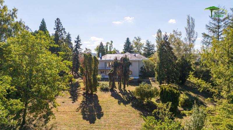 Maison bourgeoise - 376 m² - 8 pièces