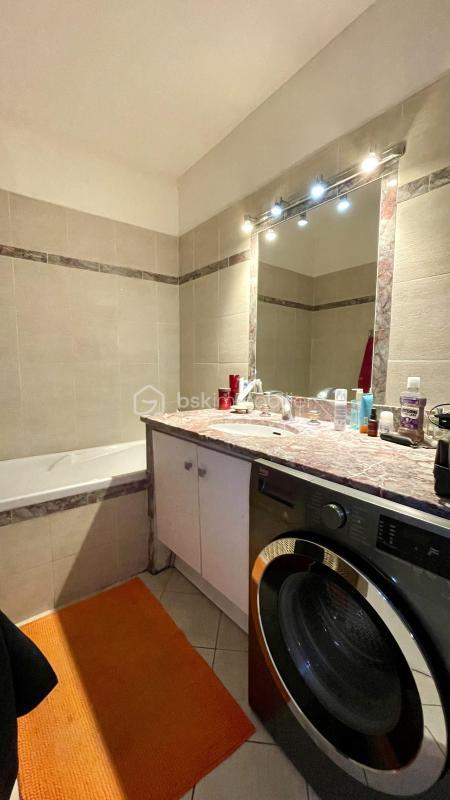 Appartement - 84 m² - 4 pièces