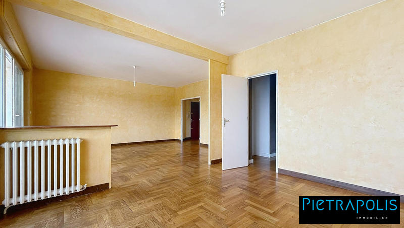 Appartement - 97 m² - 3 pièces