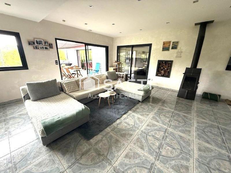 Maison - 365 m² - 10 pièces