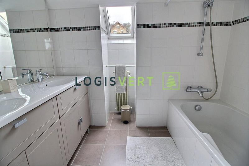 Maison - 175 m² - 8 pièces