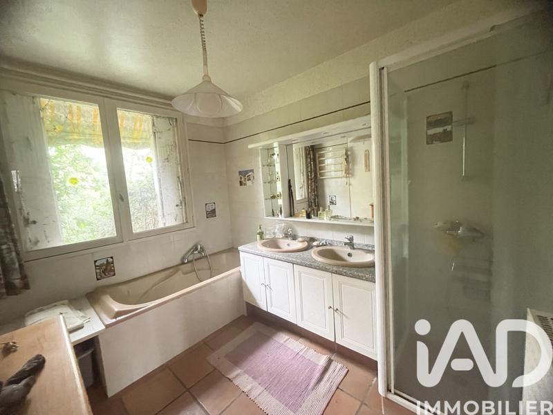 Maison - 182 m² - 6 pièces