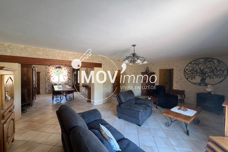 Villa - 248 m² - 8 pièces