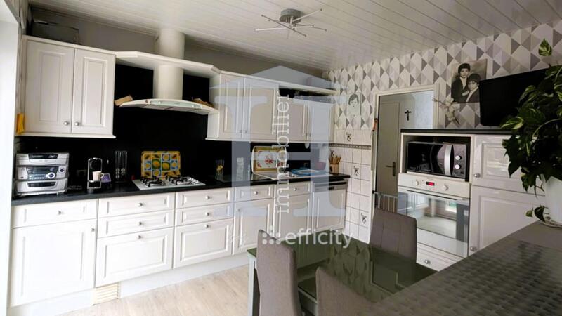 Maison - 103 m² - 5 pièces