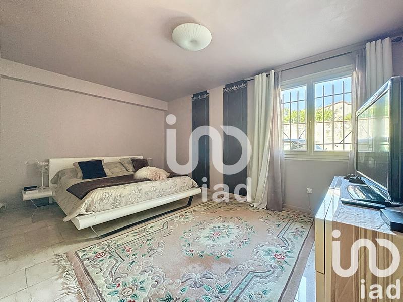 Maison - 445 m² - 19 pièces