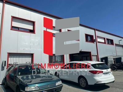 Local d'activité / Entrepôt - 1 430 m²