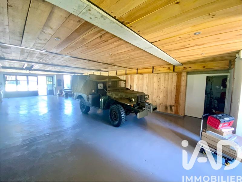 Maison - 525 m² - 12 pièces