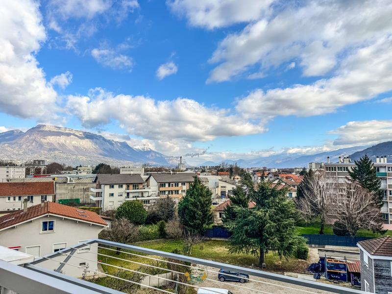 Appartement - 76 m² - 3 pièces