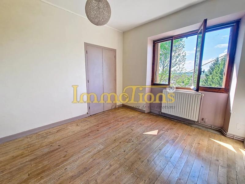 Maison - 97 m² - 5 pièces