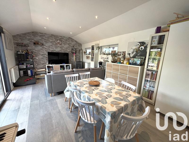 Maison - 60 m² - 3 pièces